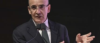 Şimşek: ''Geçici olarak yavaşlıyoruz. Tekrar koşmak için dinlenmemiz gerekiyor''