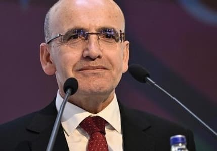 Şimşek: Azalan finansman ihtiyacı makro istikrarı destekliyor