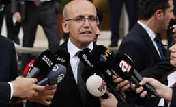 Şimşek: Bizden duymadığınız haberlere itibar etmeyin