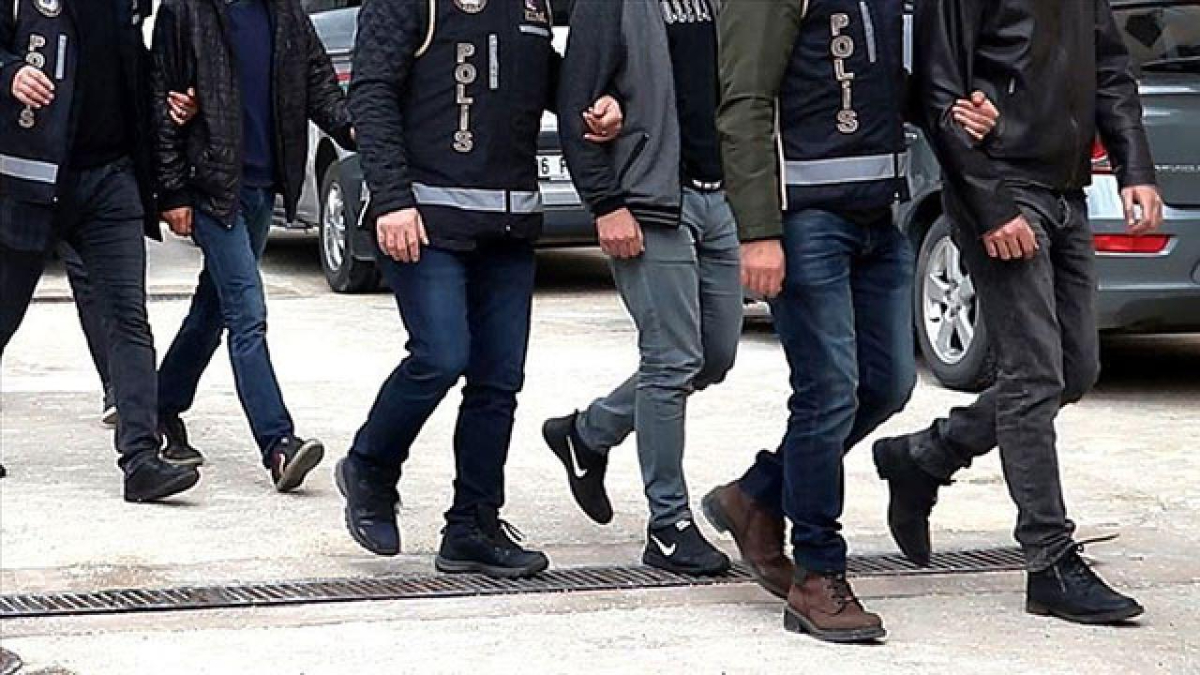 Sokak çetelerine operasyon: 7 ilde 54 şüpheli gözaltına alındı