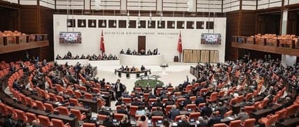 Sözleşmeli personellere kadro verilmesini içeren kanun teklifi Meclis'te kabul edildi