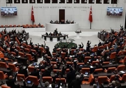 Sözleşmelilere kadro teklifi için komisyon görüşmeleri başladı