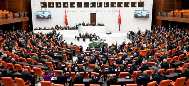 Sözleşmeliye kadro düzenlemesi Meclis'te