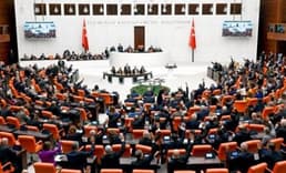 Sözleşmeliye kadro düzenlemesi Meclis'te