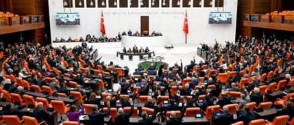 Sözleşmeliye kadro düzenlemesi Meclis'te