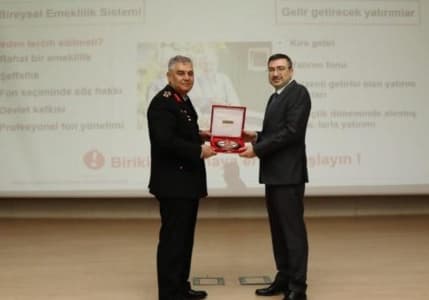SPK, jandarmaya finansal okuryazarlık semineri verdi
