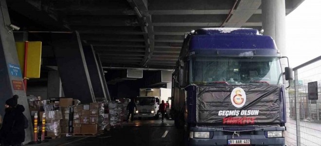 Spor kulüpleri deprem için seferber oldu: Üç büyüklerin statları yardım merkezine dönüştü