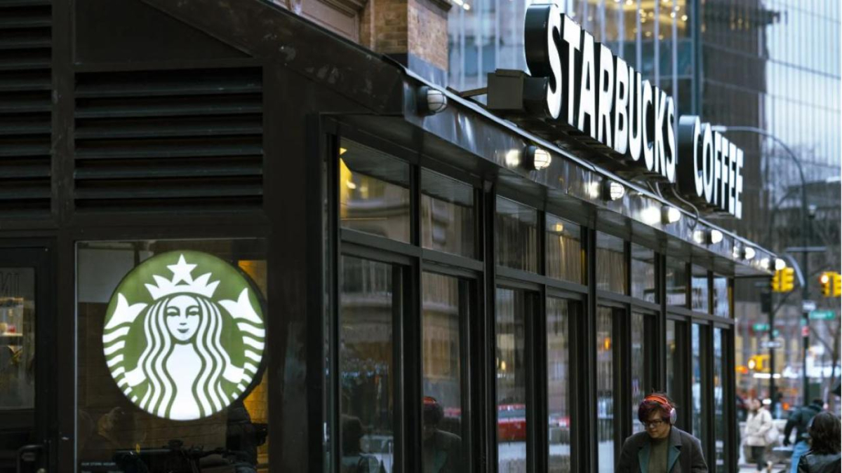 Starbucks, 250 mağazasını kapatıyor