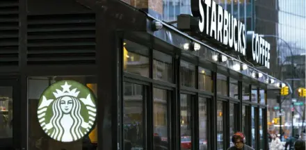 Starbucks, 250 mağazasını kapatıyor