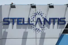 Stellantis 1 milyona yakın aracı geri çağırıyor