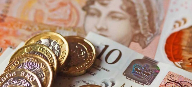 Sterlin Brexit anlaşmasının geçmeyeceği endişesiyle düştü