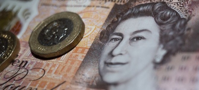 Sterlin, dolar karşısında 37 yılın en düşük seviyesinde