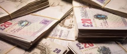 Sterlin, euro karşısında 21 ayın en yüksek düzeyinde