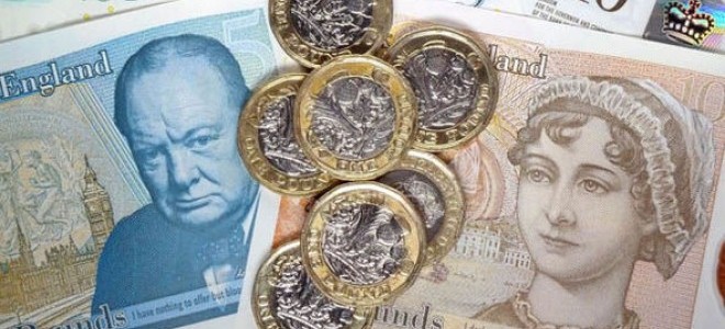 Sterlin parlamentonun tatile gireceği savlarıyla düştü