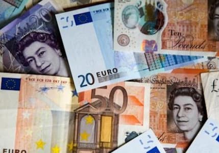 ​​​​​​​Sterlin yükseliş çabasında, İngiltere ekonomisi için çalkantı devam ediyor