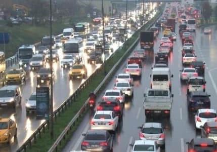 Şubat ayında trafiğe kayıtlı araç sayısı 26 milyonu aştı