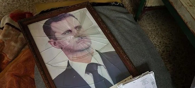 Suriye'de 61 yıllık Baas rejimi çöktü: Esad, Şam’ı terk etti