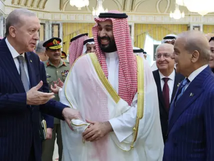Suudi Arabistan, Türkiye ve Pakistan’ı acil toplantıya çağırdı