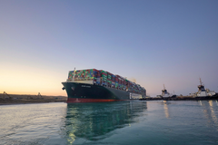 Süveyş Kanalı gelirlerinde Gazze ateşkesiyle artış başladı