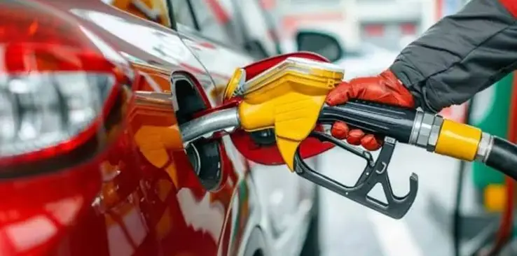 Tabelalar değişiyor: Benzine yine zam geliyor