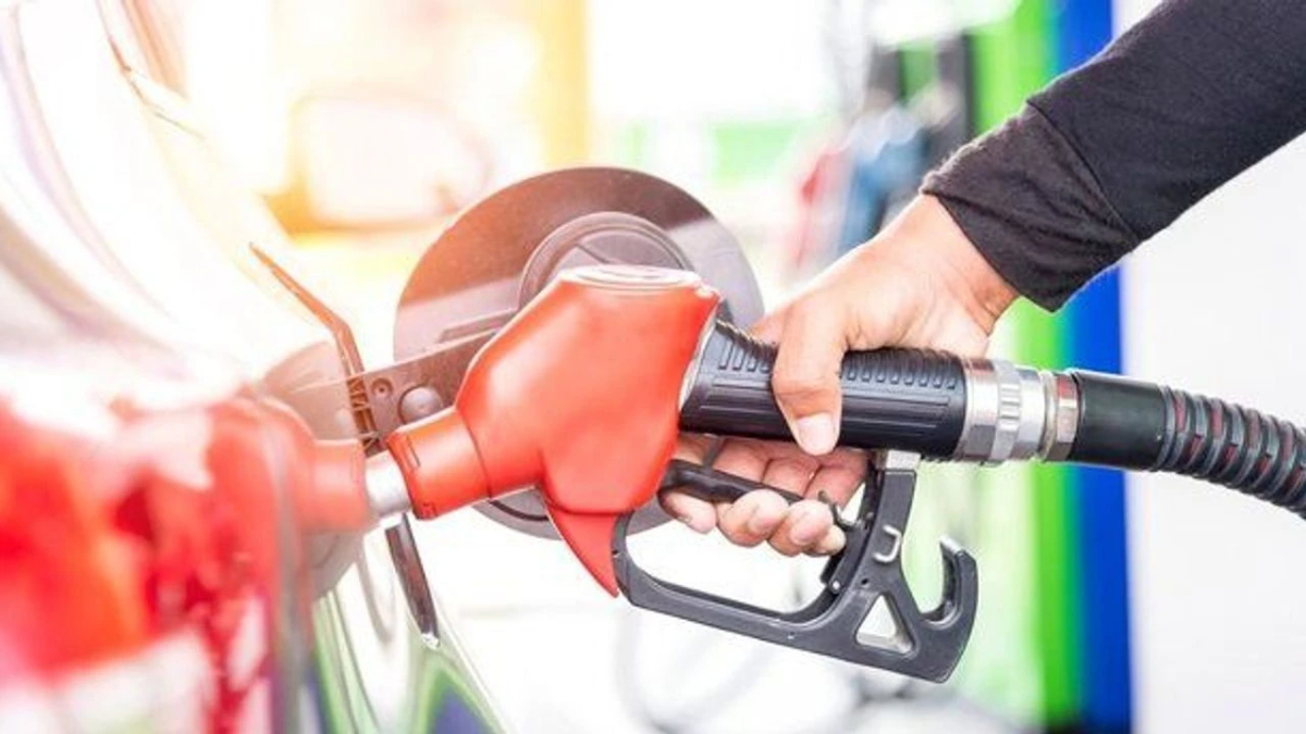 Tabelalar değişiyor: Motorine yeniden zam geliyor