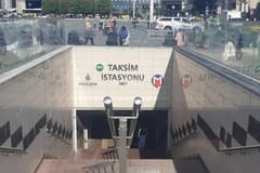 Taksim metro istasyonu ikinci bir duyuruya kadar kapatıldı
