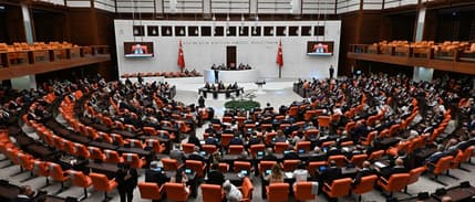 TBMM'de kabul edildi: Babalık izni 10 güne çıkıyor