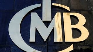 Yıl sonu dolar tahmini yükseldi, enflasyon tahmini düştü