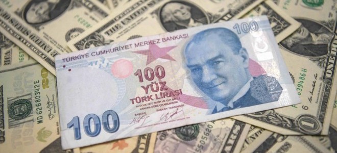 TCMB'nin beklenmeyen faiz indirimi sonrası dolar/TL rekor seviyede