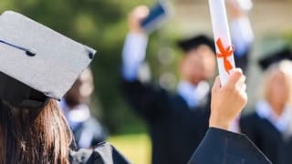 Tercih dönemi öncesi en çok kazandıran üniversite bölümleri açıklandı