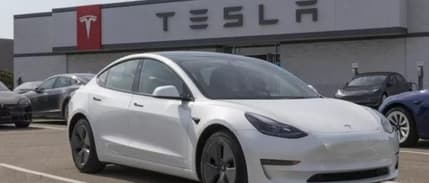 Tesla, Çin’de elektrikli araç fiyatlarında yeniden indirime gitti