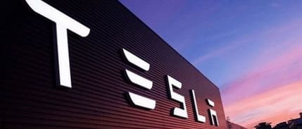 Tesla hisseleri 2 milyar dolarlık fon planıyla yükseldi
