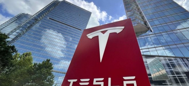 Tesla hisseleri, Elon Musk'ın anketinin ardından yükseldi