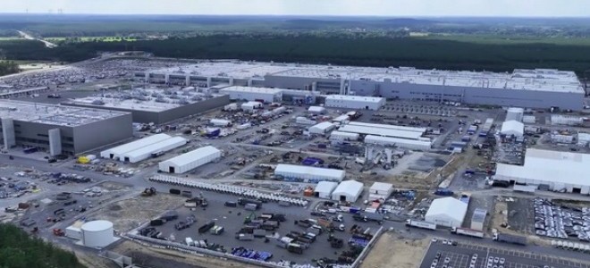 Tesla Avrupa’da erirken rakipleri büyümeye devam ediyor