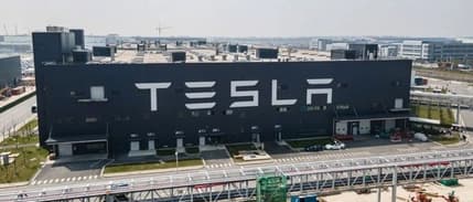 Tesla, Şanghay fabrikasında üretimi askıya alacak