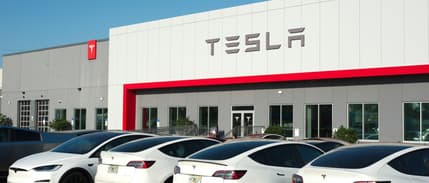 Tesla yaklaşık 220 bin aracını geri çağırıyor