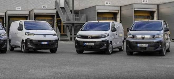 Ticari araç üretimi artarken otomobilde düşüş sürüyor