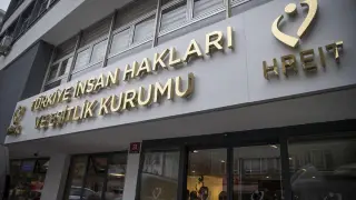 TİHEK'ten yolları görme engelliler için düzenlemeyen belediyeye ceza
