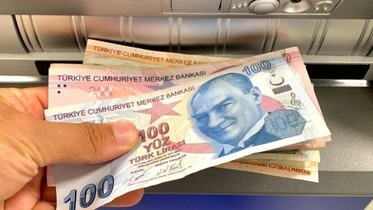 TL mevduatlarında 434,8 milyar liralık artış