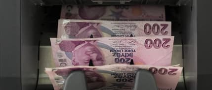 TL’nin reel değeri 10 ayın en düşük seviyesine indi