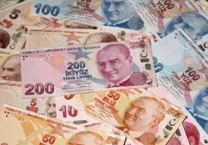 TL'nin reel değeri 2,5 yılın zirvesine çıktı