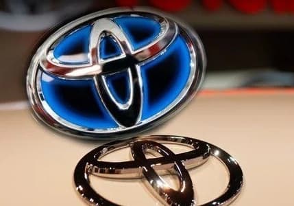 Toyota 10 modelin sevkiyatını durdurdu
