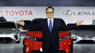 Toyota'da bayrak değişimi: CEO Akio Toyoda görevini bırakıyor