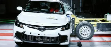 Toyota Starlet çarpışma testlerinde sınıfta kaldı 