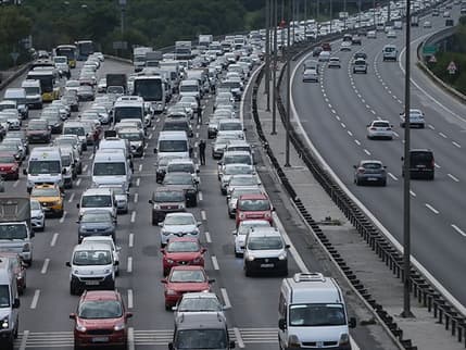 Trafiğe kaydı yapılan araç sayısı şubatta geriledi
