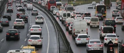 Trafiğe kaydı yapılan taşıt sayısı nisanda geriledi