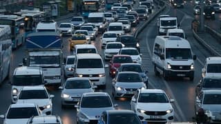 Trafiğe kayıtlı araç sayısı Ağustos'ta 23.11 milyona çıktı