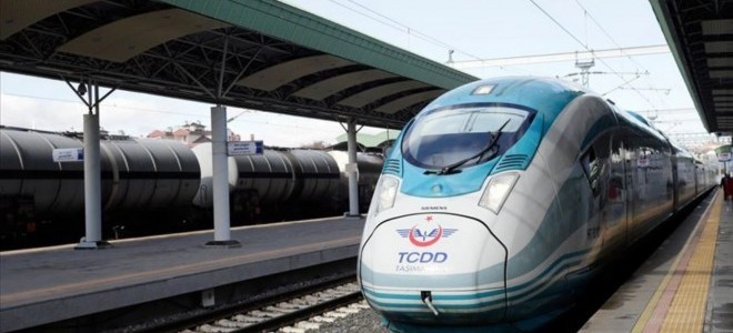 Tren istasyonlarında ücretsiz internet dönemi başladı