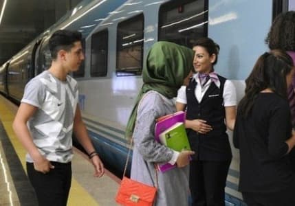 Tren yolculuklarında aile ve yeni evli çiftlere indirim müjdesi geldi