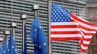 Trump, AB'ye yönelik yüzde 50'lik tarifeyi erteledi